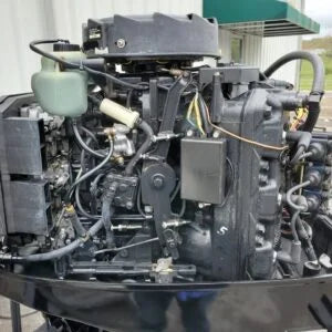 1995 Mercury 150 HP 6-Cylinder Carbureted 2-Stroke 25″(X) Outboard Motor